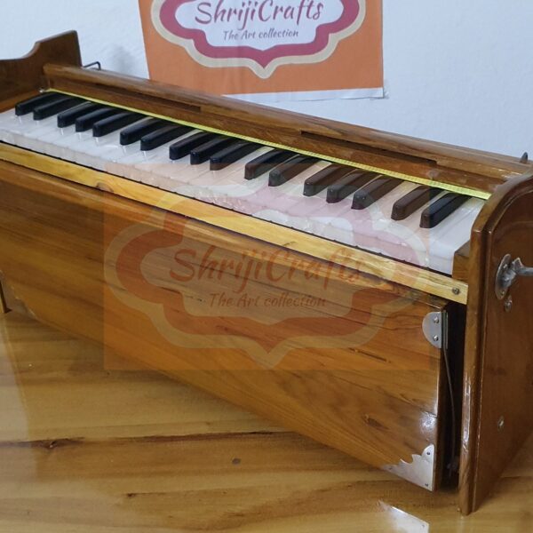 Shriji Dulcetina Bass-Male Reed, Teak Wood, 440Hz (Natural), with Bag for Harinam, Daily Kirtan, Made in India