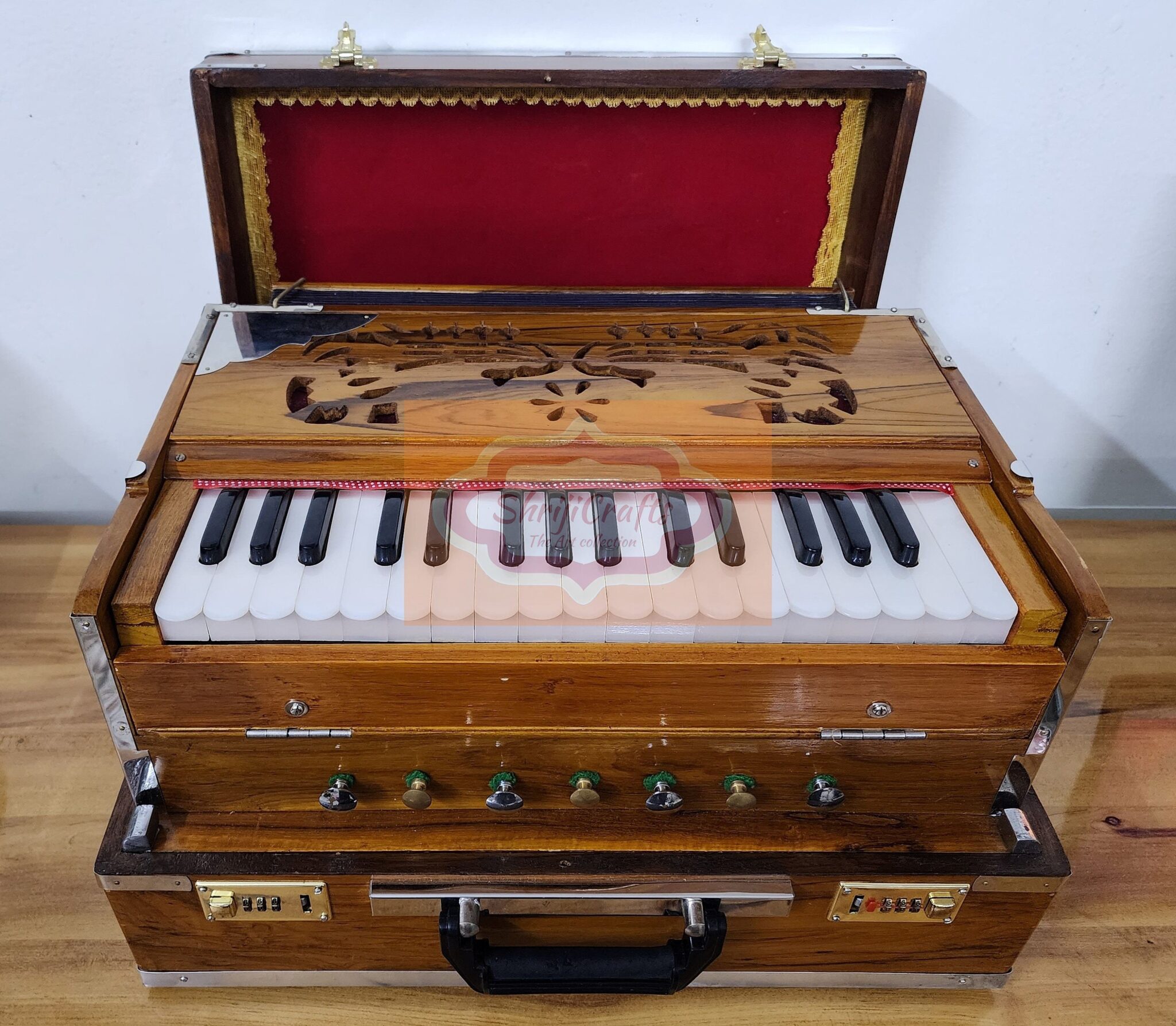 Shriji Crafts Portable Harmonium 2.5 Octave, 7 Stop, Khadi Kangi, 2 Reed Set, Bass-Male, 32 Keys, Teak Wood, with Bag